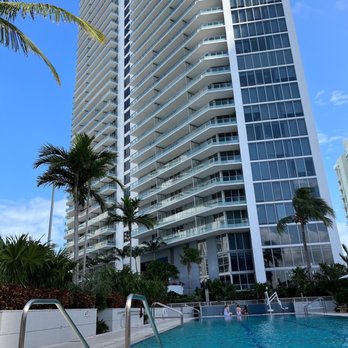 Hotel AKA Brickell - Hotels Near Me - Miami, Florida