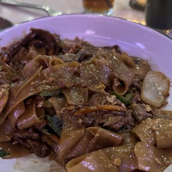 The Eastern Peak - Franklin - Drunken Noodles - Thai Near Me - Franklin, Tennessee