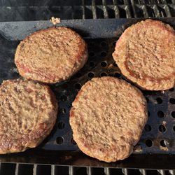 ALDI - Steakhouse Seasoned Tavern Angus Beef Patties - 4 pack $7.41