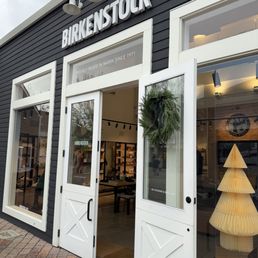Birkenstock Larkspur exterior Birkenstock Larkspur exterior