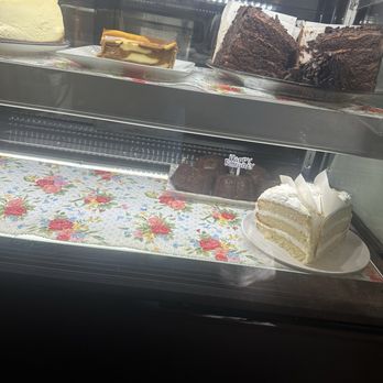 Ol' Heidelberg - Cake - German Near Me - Huntsville, Alabama
