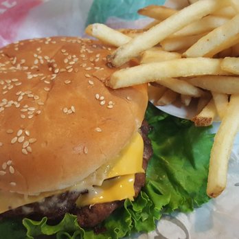 Carl's Jr - Big Carl with real lettuce & medium fries (10/4/22) - Fast Food Near Me - Marysville, Washington