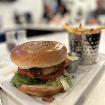 Noah Grant's - Grouper Sandwich - Sushi Bars Near Me - Zionsville, Indiana