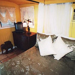 Casa Thorn Bed & Breakfast