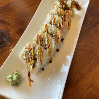 Sen Sushi - Soft shell crab roll - Sushi Bars Near Me - Rosemead, California Sen Sushi - Soft shell crab roll - Sushi Bars Near Me - Rosemead, California