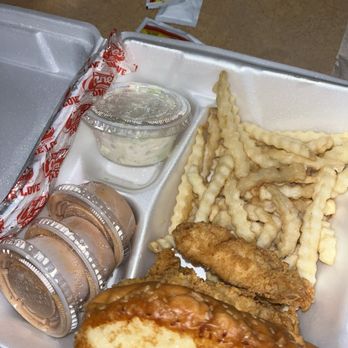 Raising Cane's Chicken Fingers - Fast Food Near Me - Glendale, Arizona Raising Cane's Chicken Fingers - Fast Food Near Me - Glendale, Arizona