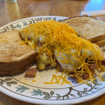 Hungry Bear - Breakfast & Brunch Near Me - Woodland Park, Colorado Hungry Bear - Breakfast & Brunch Near Me - Woodland Park, Colorado