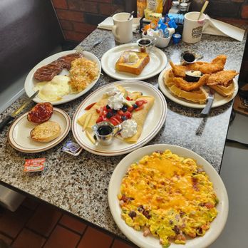 Golden Nugget Pancake House - Breakfast & Brunch Near Me - Chicago, Illinois Golden Nugget Pancake House - Breakfast & Brunch Near Me - Chicago, Illinois