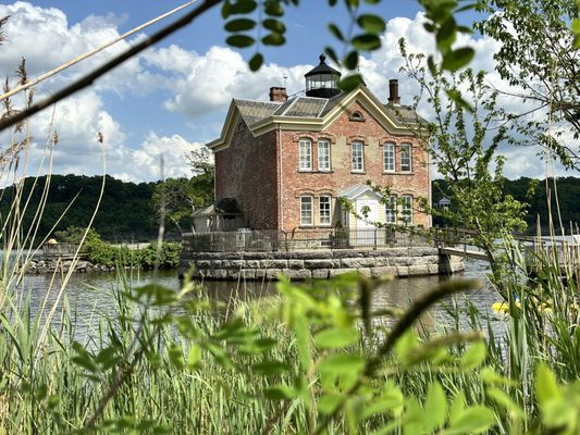 Saugerties Lighthouse by null