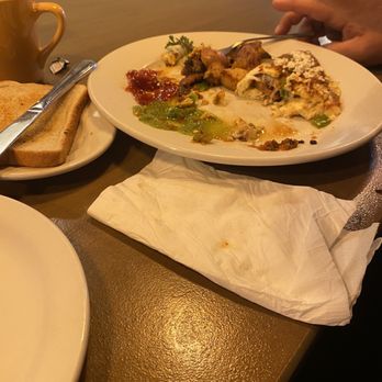 Café Locale - Carnitas omelette - Breakfast & Brunch Near Me - Attleboro, Massachusetts