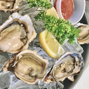 The Crawfish Hut - Seafood Near Me - Burien, Washington
