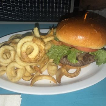 Hooters - Hooters Burger - Chicken Wings Near Me - Miami, Florida Hooters - Hooters Burger - Chicken Wings Near Me - Miami, Florida