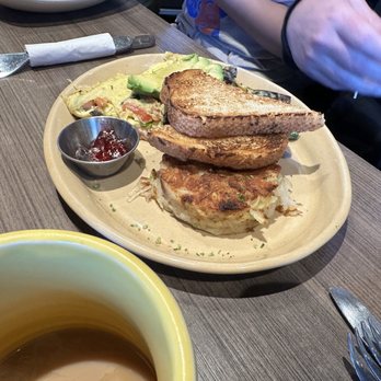 Snooze, an A.M. Eatery - Omelete - Breakfast & Brunch Near Me - Orange, California Snooze, an A.M. Eatery - Omelete - Breakfast & Brunch Near Me - Orange, California