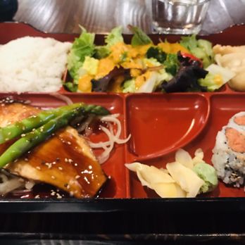 KanaHashi - Salmon Combo Box Lunch Special - $10.95 - Japanese Near Me - Brooklyn, New York