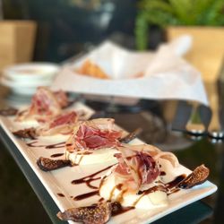 Ritrovo Playa Vista - Prosciutto E Mozzarella