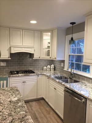 Kitchen Remodels - Our expert installation team is licensed and dedicated to ensuring that you attain all of the things you're hoping for out of the installation procedure, creatively, and fiscally. From a majestic reinvigorating flooring or fixture, to an altogether voguish décor, if we accept the challenge you can rest assured that we'll accomplish