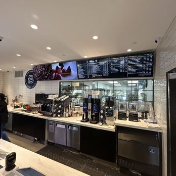 Paris Baguette - Bakeries Near Me - Monrovia, California