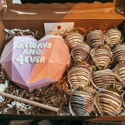 Regular chocolate covered strawberries and breakable heart