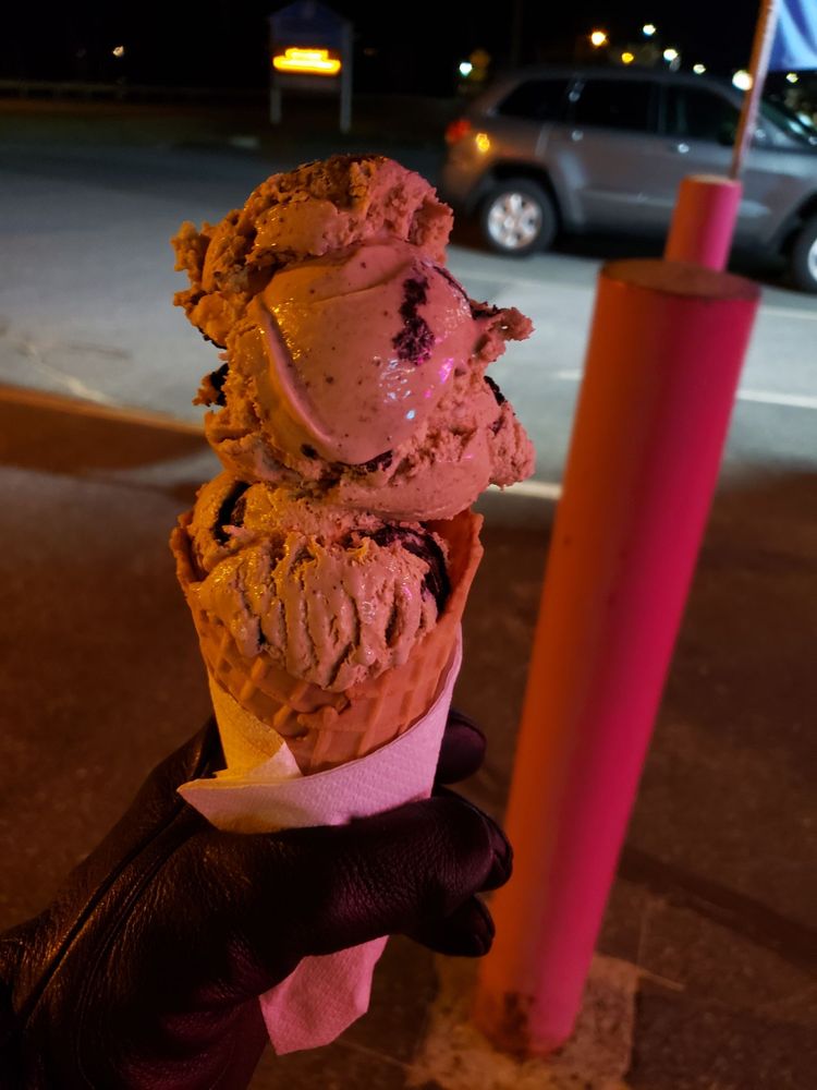 SWIRLS & SCOOPS 19 Photos & 51 Reviews 68 Worcester St, North