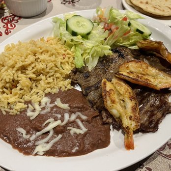 La Costa Azul - Mar y Tierra entree, side of pupusa shells - Salvadoran Near Me - Indianapolis, Indiana