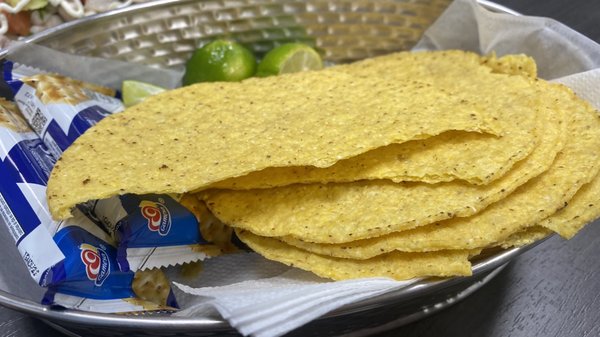 La Cruda Mariscos by null