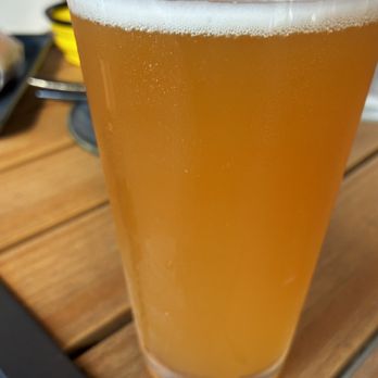 The Crawlspace Gastropub - pale ale - Gastropubs Near Me - Mercer Island, Washington The Crawlspace Gastropub - pale ale - Gastropubs Near Me - Mercer Island, Washington