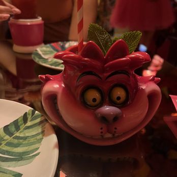 Rosi La Loca - crazy cat drink - Tapas Bars Near Me - Madrid, M
