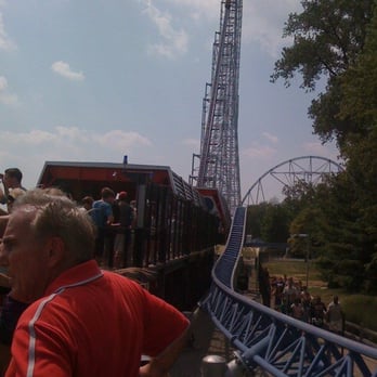 Cedar Point - Millenium Force - rollercoaster - Amusement Parks Near Me - Sandusky, Ohio