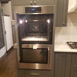 Lee’s Appliance Service - Shattered oven door