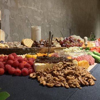Little Bee - Grazing table - Caterers Near Me Little Bee - Grazing table - Caterers Near Me