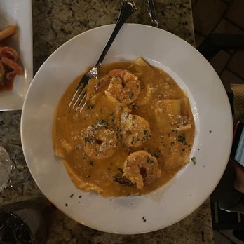 Consiglio's Restaurant - Ravioli w/ vodka sauce & shrimp. - Italian Near Me - New Haven, Connecticut Consiglio's Restaurant - Ravioli w/ vodka sauce & shrimp. - Italian Near Me - New Haven, Connecticut