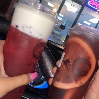 Starry Moon - From left to right, Strawberry Cheese Tea and Grapes Grapefruit Drink - Bubble Tea Near Me - Albuquerque, New Mexico