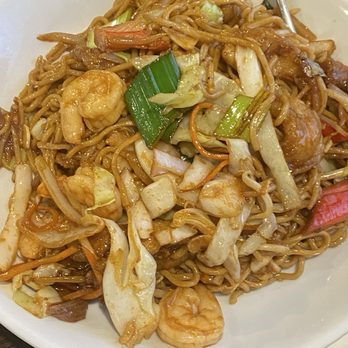 Yummy House - Seafood Noodles - Salty 4/10 Eat it with steamed rice to cut the saltiness - Chinese Near Me - San Diego, California Yummy House - Seafood Noodles - Salty 4/10 Eat it with steamed rice to cut the saltiness - Chinese Near Me - San Diego, California