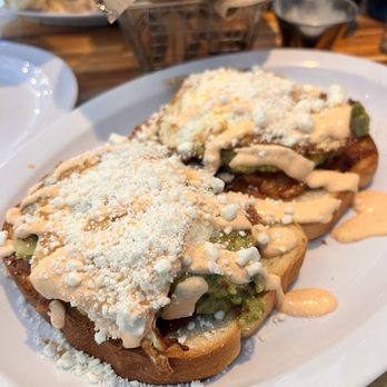 Treylor Park - Avocado smash - Diners Near Me - Savannah, Georgia