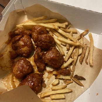 Buffalo Wild Wings - Chicken Wings Near Me - Sheridan, Colorado Buffalo Wild Wings - Chicken Wings Near Me - Sheridan, Colorado