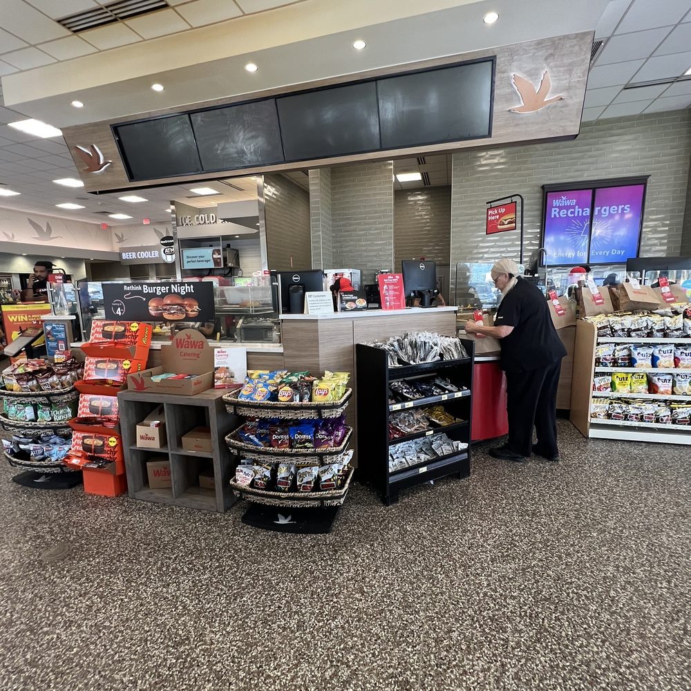 Wawa - Inside market - Gas Stations Near Me - Lecanto, Florida