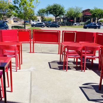 Dave's Hot Chicken - The patio at Dave's - Chicken Shop Near Me - College Station, Texas Dave's Hot Chicken - The patio at Dave's - Chicken Shop Near Me - College Station, Texas