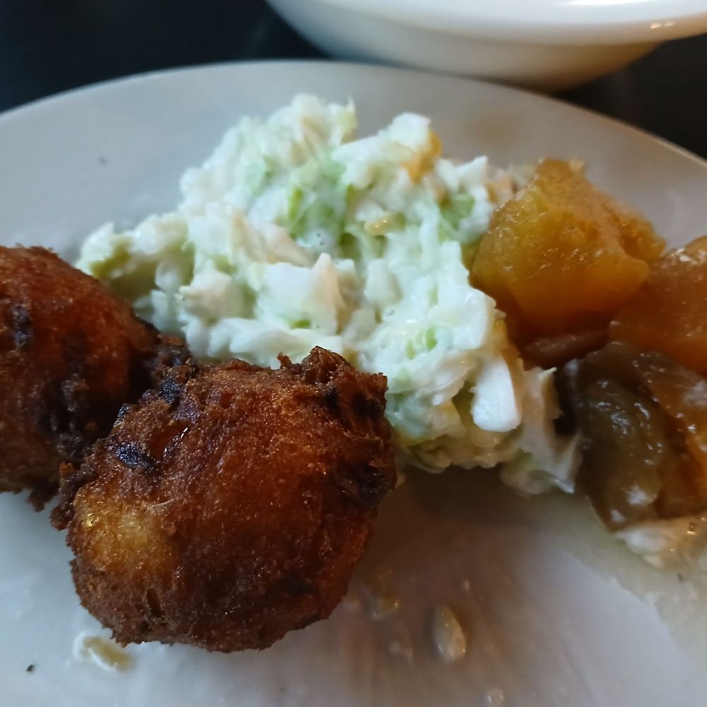Catfish Hole Alma - Free slaw, hush puppies, and greet tomato served upon arrival!! - Fish & Chips Near Me - Alma, Arkansas Catfish Hole Alma - Free slaw, hush puppies, and greet tomato served upon arrival!! - Fish & Chips Near Me - Alma, Arkansas