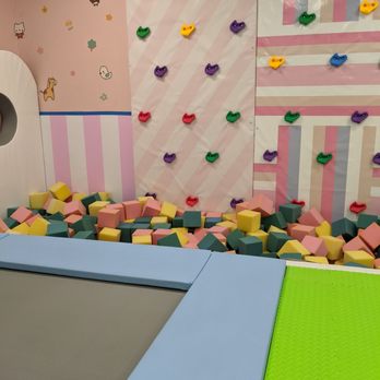 Jumping Castle - Kids Activities Near Me - Toronto, Ontario