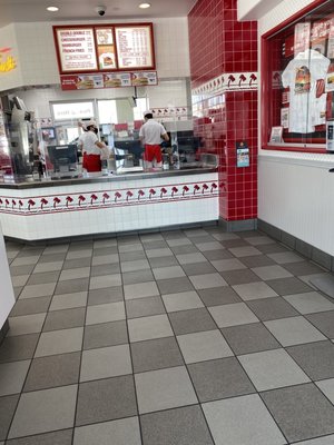 In-N-Out Burger by null