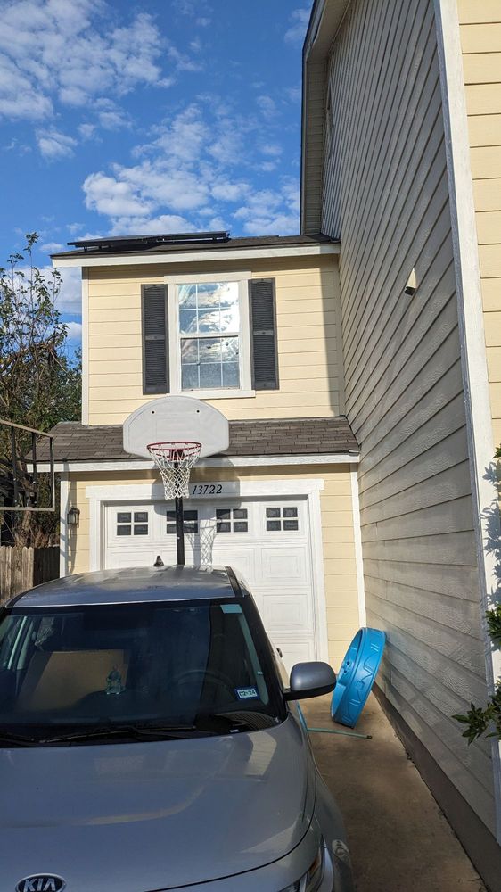 Slide of Austintatious Roofing