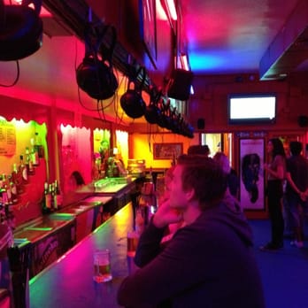 Tequila 44 - Game on! - Pubs Near Me - Barcelona, B