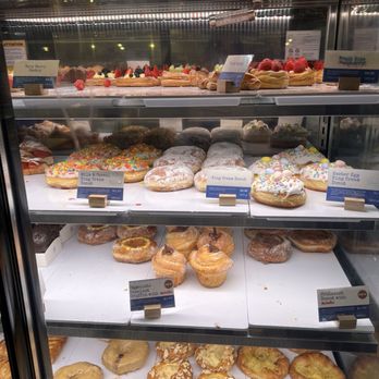 Paris Baguette - Bakeries Near Me - Dallas, Texas