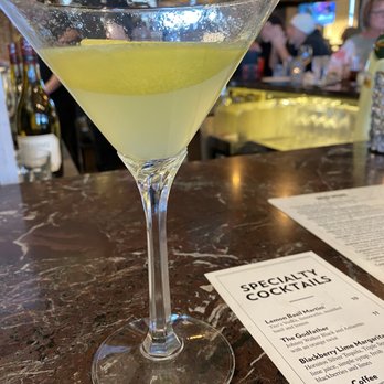 Crispelli's Bakery & Pizzeria - Lemon   Basil  Martini - Pizza Near Me - Clarkston, Michigan