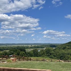 OakGlenn Vineyards & Winery - View from the hill