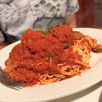 Bravo Restaurant - Spaghetti with meatballs and Italian sausage - Italian Near Me - Aiea, Hawaii Bravo Restaurant - Spaghetti with meatballs and Italian sausage - Italian Near Me - Aiea, Hawaii