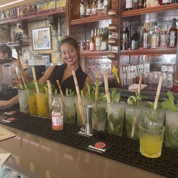 La Mulata - Cuban Near Me - Miami Beach, Florida