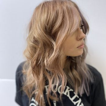 Dianna Curtis Salon - Hair Salons Near Me - Carmel, Indiana