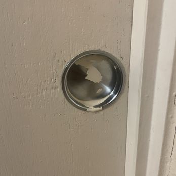 Best Western Plus Parkway Hotel - Useless bathroom door with fake lock - Hotels Near Me - Alton, Illinois Best Western Plus Parkway Hotel - Useless bathroom door with fake lock - Hotels Near Me - Alton, Illinois