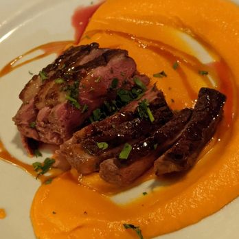 La Voile Brookline - Le Canard - French Near Me - Brookline, Massachusetts